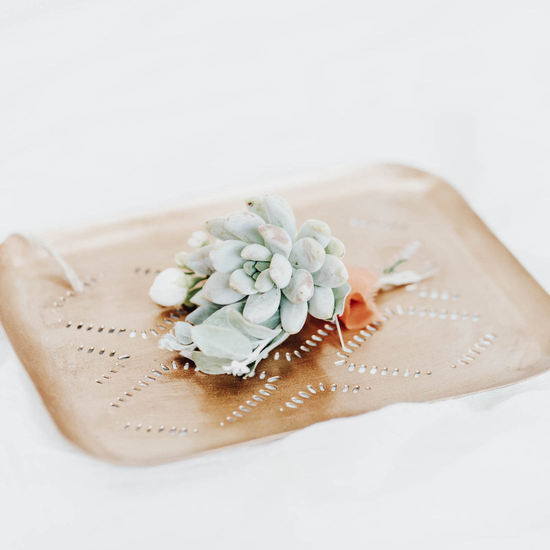 Signature Boutonnniere
